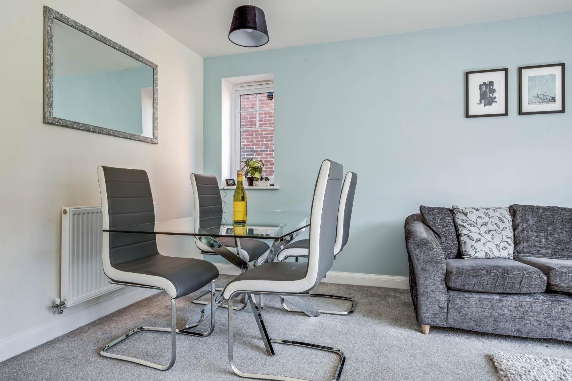 Beautiful And Comfortable Home Away From Home With Free Parking, Fast Wifi And White Crisp Hotel Standard Linen Hosted By Our Home Short Stays Нортхемптон Экстерьер фото