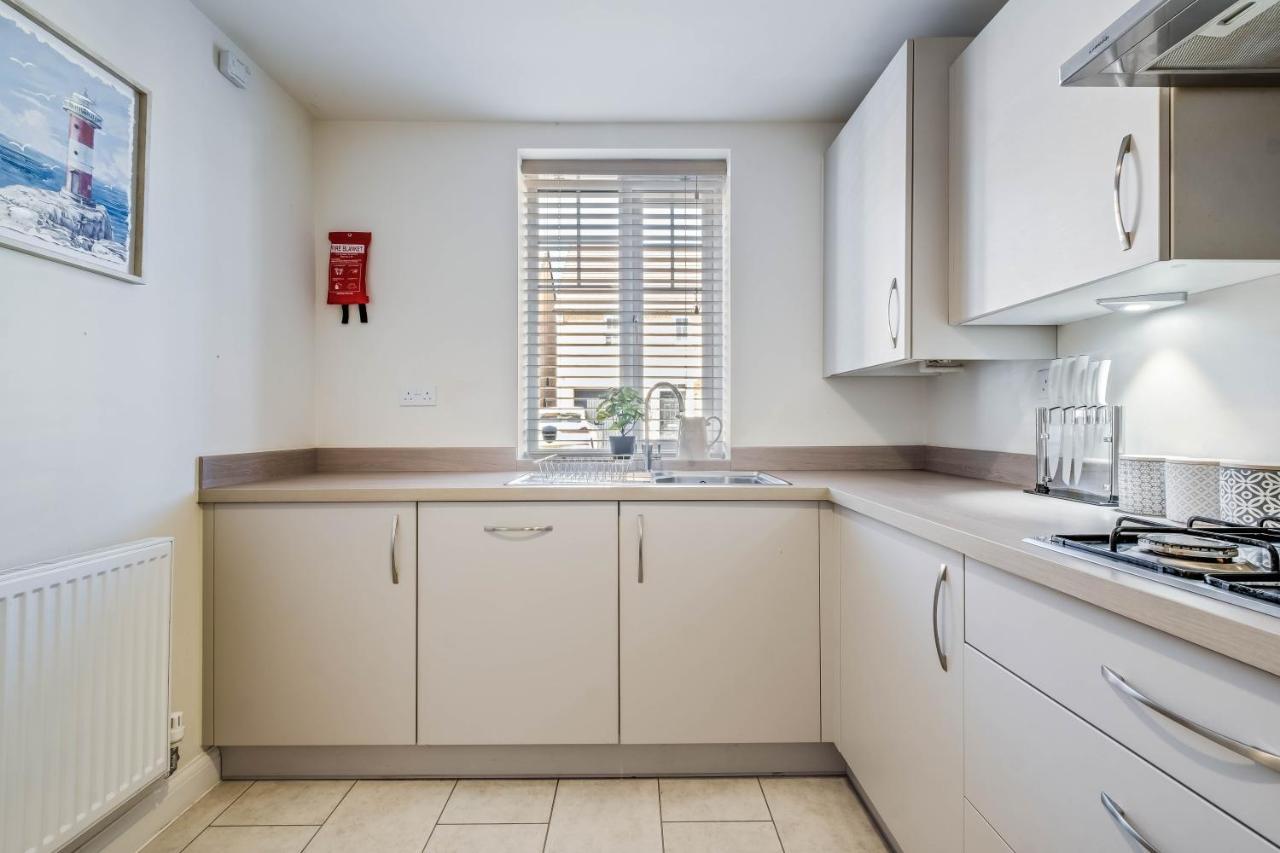 Beautiful And Comfortable Home Away From Home With Free Parking, Fast Wifi And White Crisp Hotel Standard Linen Hosted By Our Home Short Stays Нортхемптон Экстерьер фото