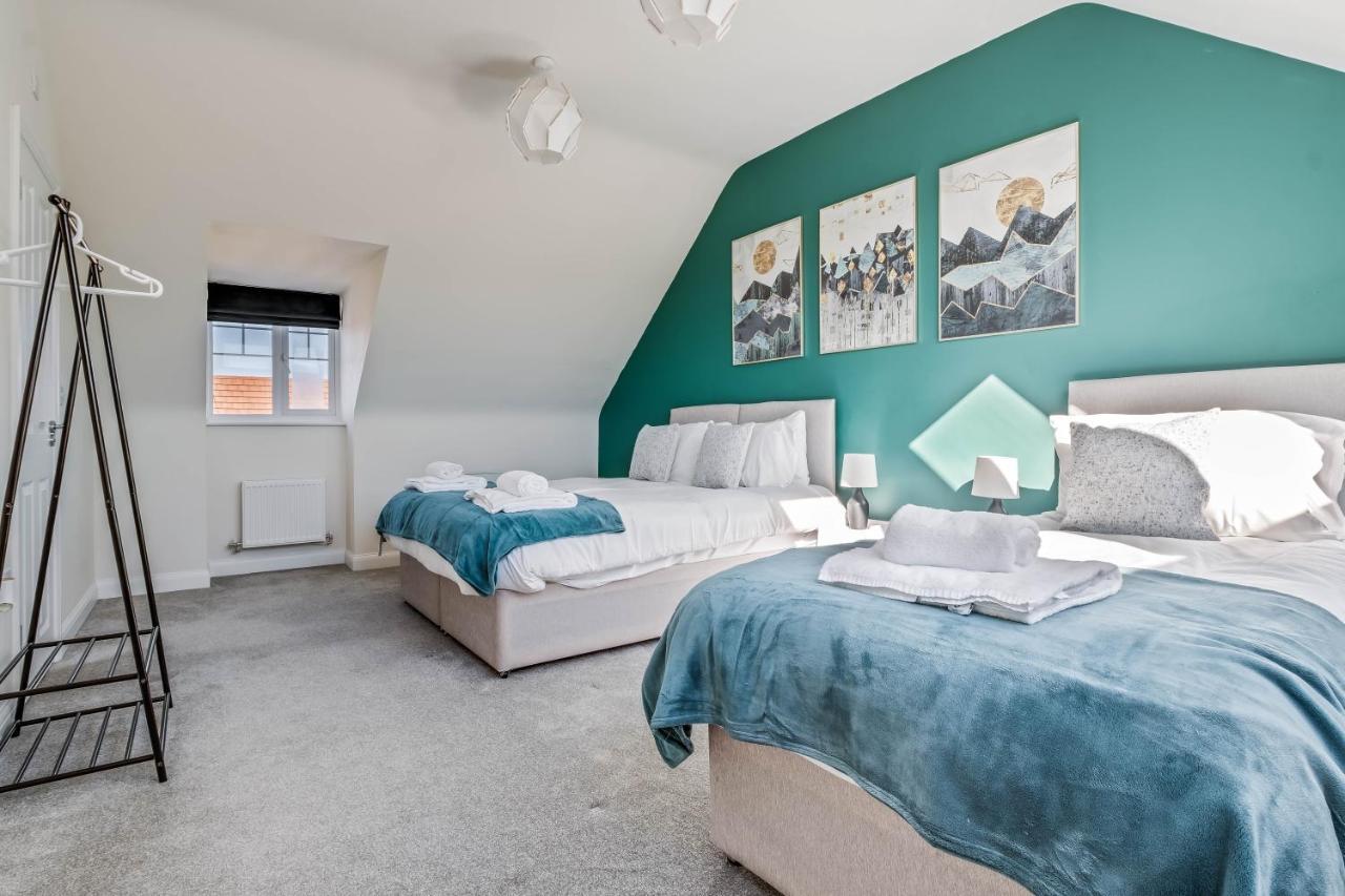 Beautiful And Comfortable Home Away From Home With Free Parking, Fast Wifi And White Crisp Hotel Standard Linen Hosted By Our Home Short Stays Нортхемптон Экстерьер фото